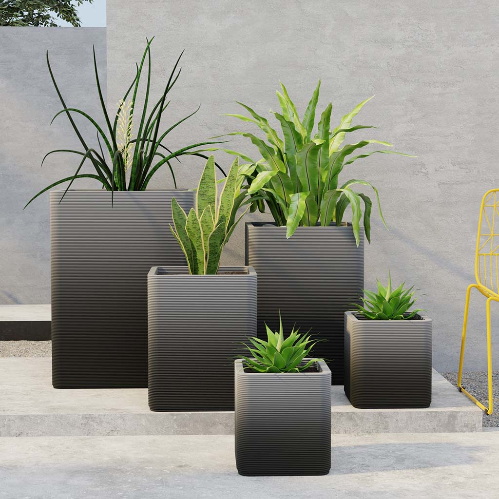 Allred-Contract-Outdoor-Planters-Indigenus-Aarde-Planter