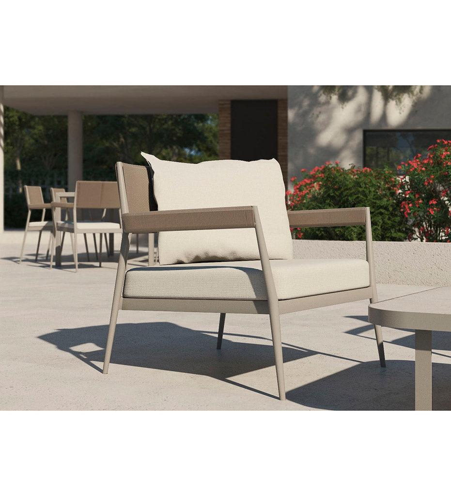 Allred Collaborative - 10DEKA - Curacao Lounge Arm Chair - - Curacao Lounge Arm Chair - - 206151400-WHT