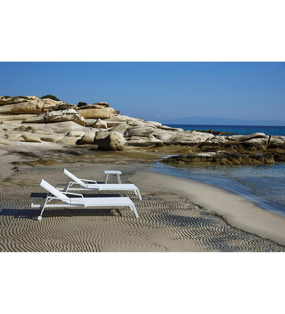 Allred Collaborative - 10DEKA - Pulvis Sunlounger with Ext Wheels - - Pulvis Sunlounger with Ext Wheels - - 300150901-WHT