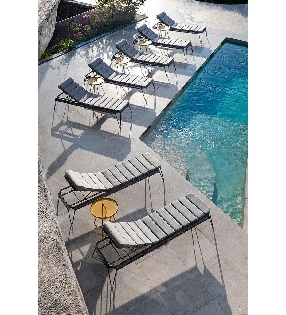 Allred Collaborative - Cane-line - Breeze Stackable Sunbed - Breeze Stackable Sunbed - 5569LI