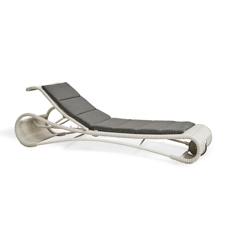 Allred Collaborative - Cane-line - Escape Sunbed - Escape Sunbed - 5523LS