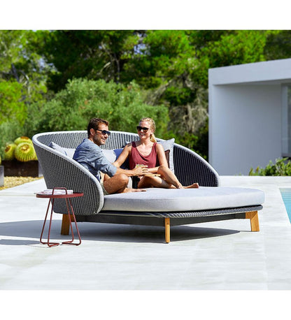 Allred Collaborative - Cane-line - Peacock Daybed with Table - Peacock Daybed with Table - 5561GIT