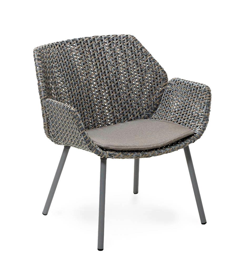 Allred Collaborative - Cane-line - Vibe Lounge Chair - Vibe Lounge Chair - 5407IBRDR