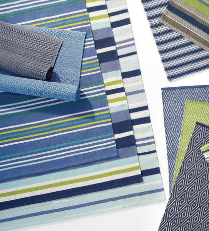 Allred Collaborative - Dash and Albert - Herringbone Indigo/White Indoor/Outdoor Rug - Herringbone Indigo/White Indoor/Outdoor Rug - DA285-23