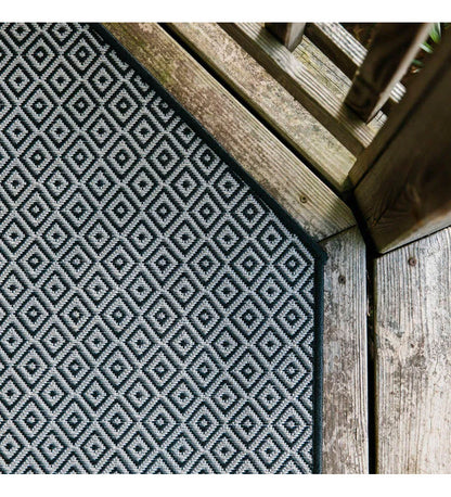 Allred Collaborative - Fibreworks - Etna - Alexandria Ebony Indoor/Outdoor Rug - Etna - Alexandria Ebony Indoor/Outdoor Rug - 0054-268