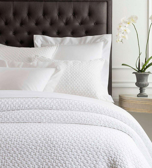 Allred Collaborative - Pine Cone Hill - Lodi White Matelassé Coverlet - Lodi White Matelassé Coverlet - LU871-Q