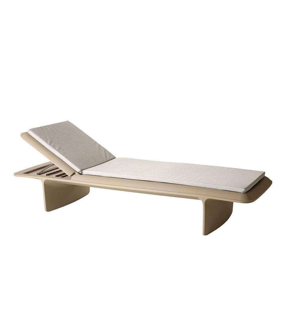 Allred Collaborative - Slide - Ponente Sun Lounger - Ponente Sun Lounger - SD PON200T