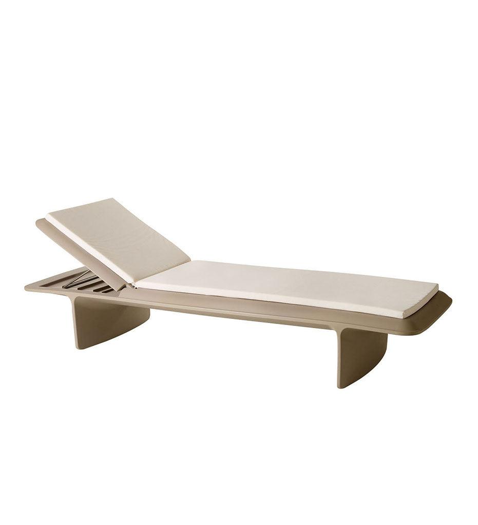 Allred Collaborative - Slide - Ponente Sun Lounger - Ponente Sun Lounger - SD PON200T